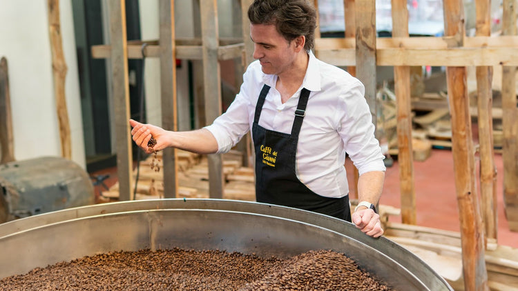 SCHONEND auf BUCHENHOLZ GERÖSTET - Kaffeestudio.at